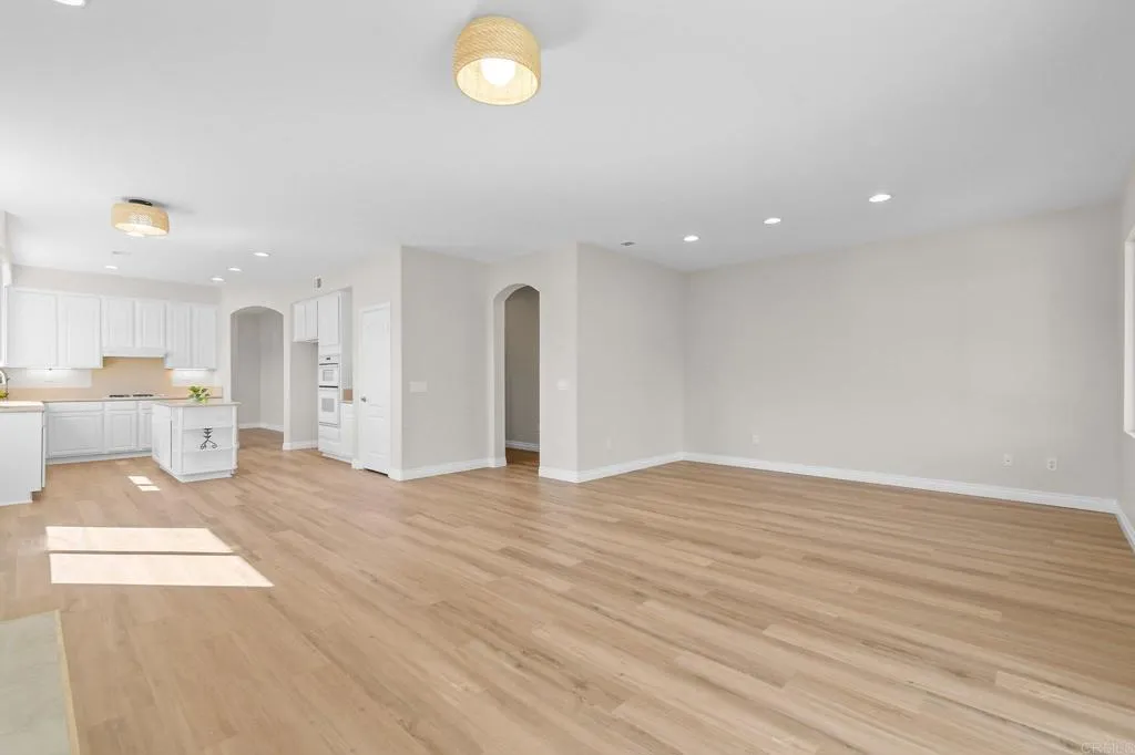 https://cdn.realtyfeed.com/cdn/127/306653496/234dc1961a21d78678eae46ae13475c4.webp