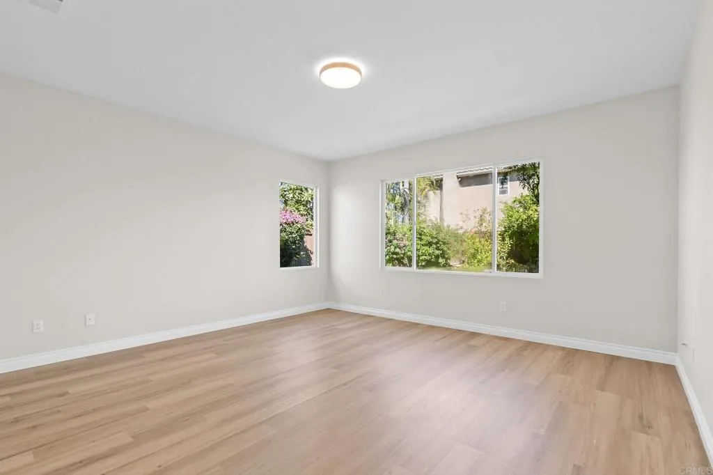 https://cdn.realtyfeed.com/cdn/127/306653496/31f3c4155a5c5c285650a2ecd4b1b94f.webp