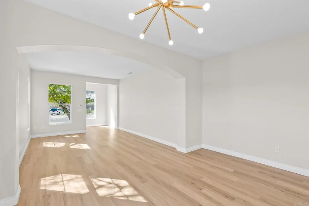 https://cdn.realtyfeed.com/cdn/127/306653496/44e63148b0120e92b44696cab995783d.webp