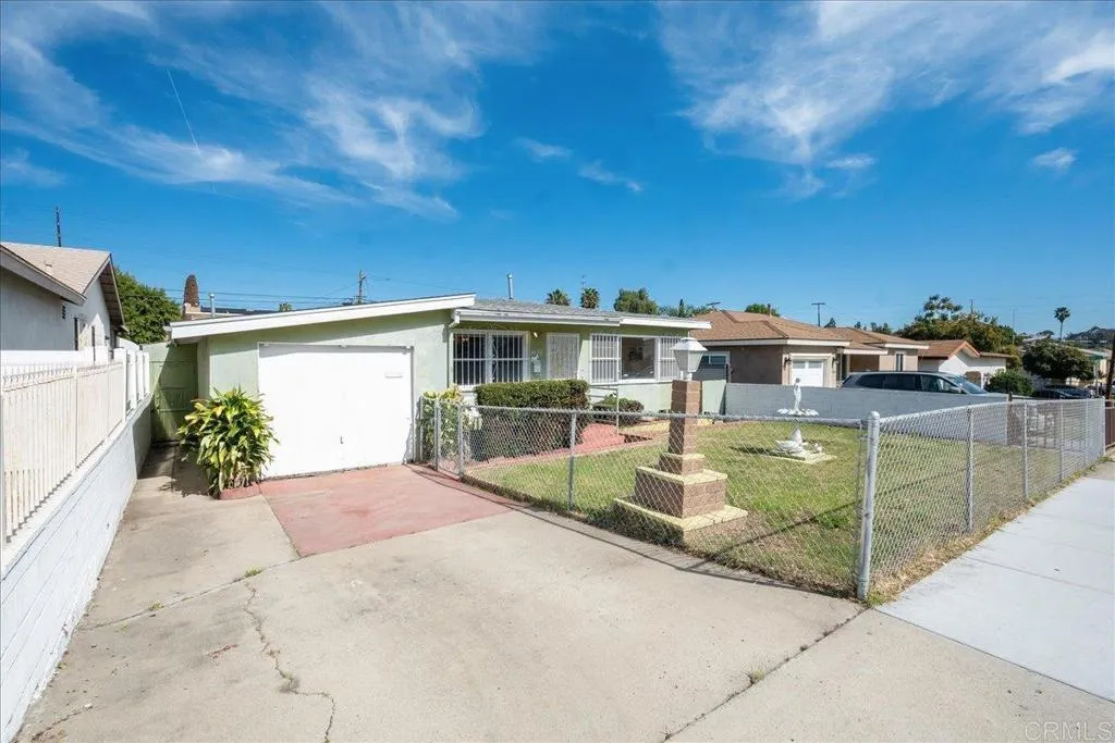 https://cdn.realtyfeed.com/cdn/127/306653568/8838020b07145112921b42ee237c6d78.webp