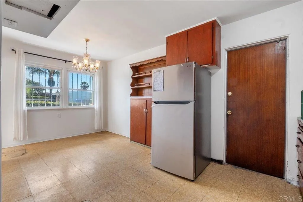 https://cdn.realtyfeed.com/cdn/127/306653568/b4f096463273309488f091df180d40a8.webp