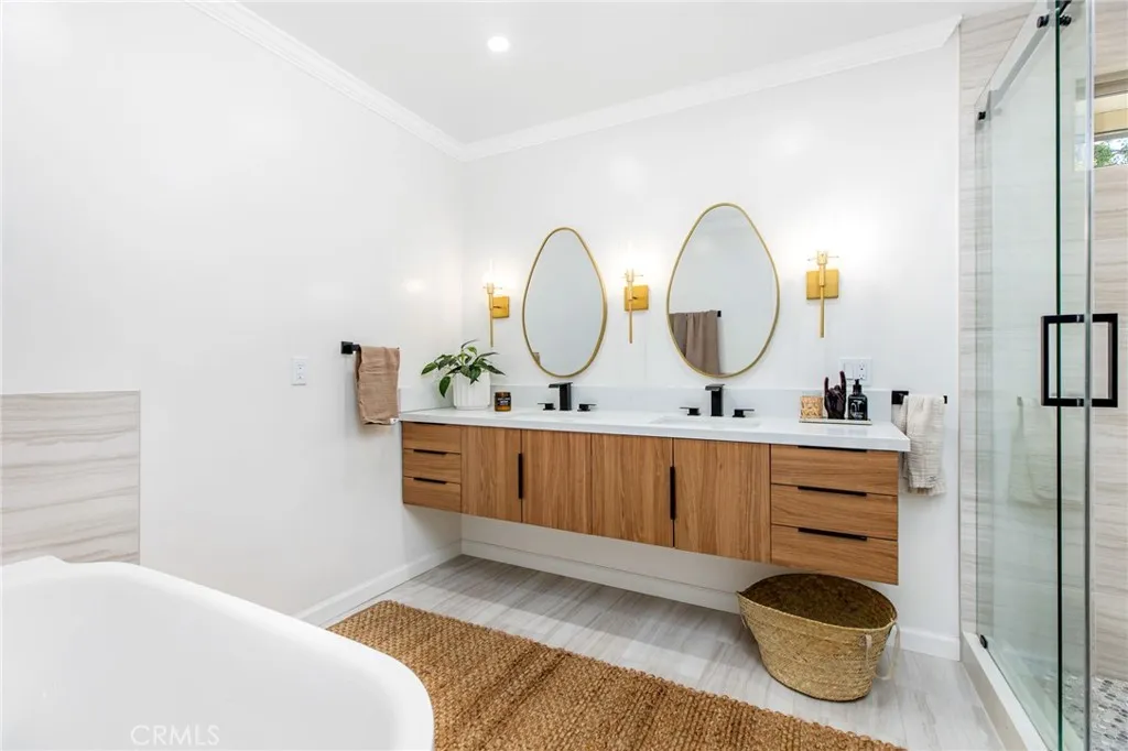 https://cdn.realtyfeed.com/cdn/127/306653647/03bf2ae486c4dd1a0b7b775624d06972.webp