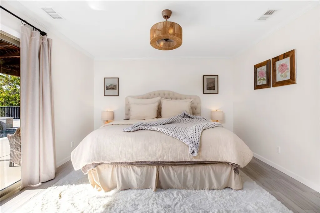https://cdn.realtyfeed.com/cdn/127/306653647/29fff27931f49f12cf1f340a6459d4c8.webp