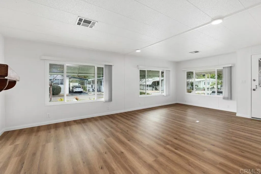 https://cdn.realtyfeed.com/cdn/127/306653665/8d500515140dd0e423bd676bd4544979.webp