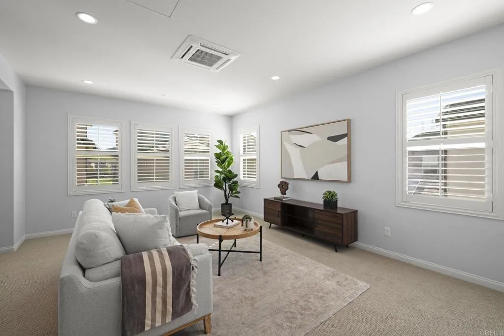 https://cdn.realtyfeed.com/cdn/127/306653685/37428615c6dc47db775899d91d34f79c.webp