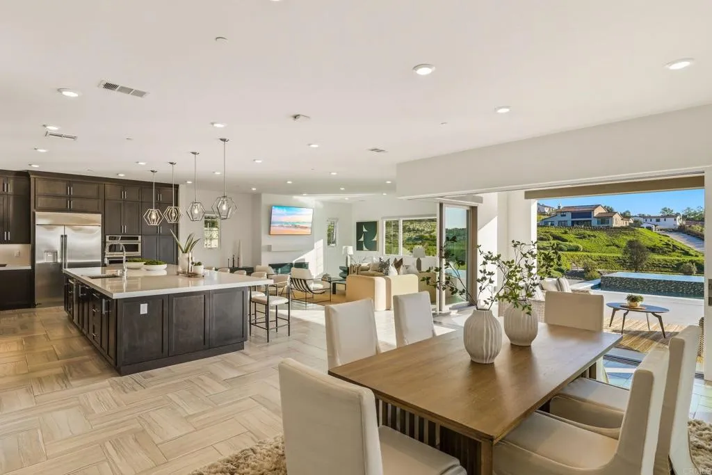 8451 Hidden Cove Way, San Diego, CA, 92127
