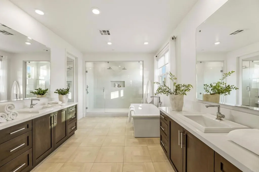 8451 Hidden Cove Way, San Diego, CA, 92127