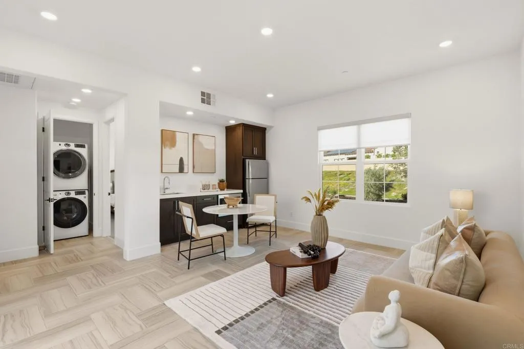 8451 Hidden Cove Way, San Diego, CA, 92127