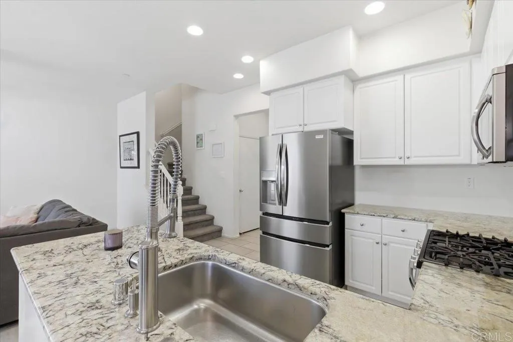 Photo #3: PTP2601513 Listing: Photo #3