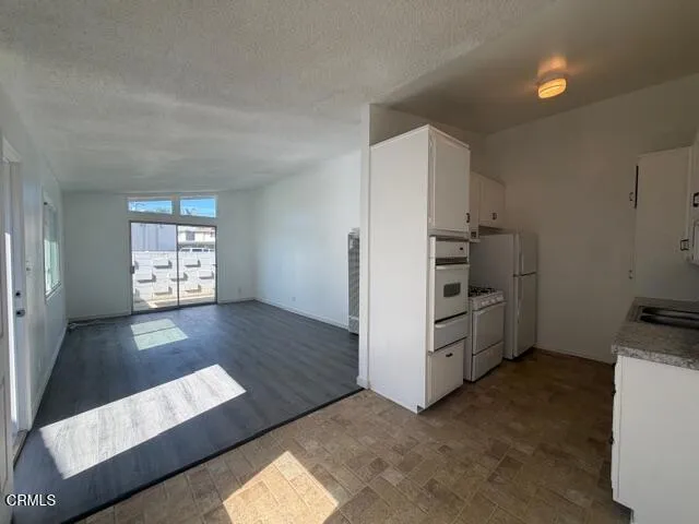 728 Sidonia Avenue, Ventura, CA 93003 - Photo 4 of 12, Ventura, CA