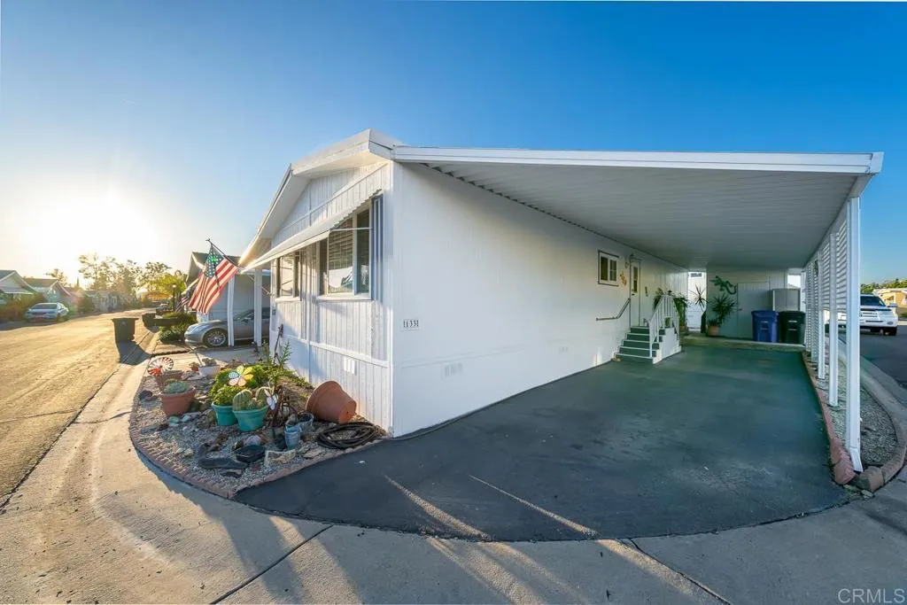 https://cdn.realtyfeed.com/cdn/127/306653716/2526cd5e3b12b8e1105ebb3f008f060d.webp