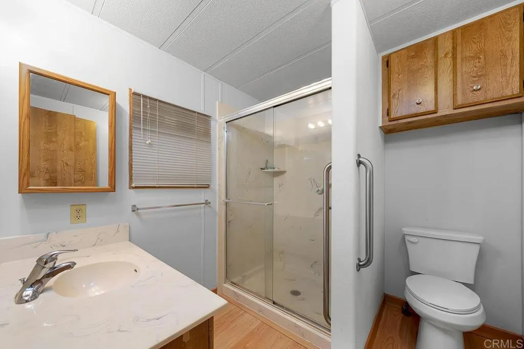 https://cdn.realtyfeed.com/cdn/127/306653716/6d75b4223d2d7d6cea688f9285193bb4.webp
