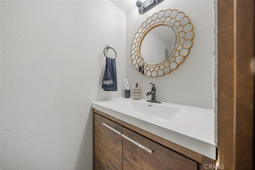 28349 Larchmont, Lake Arrowhead, CA 92352 - Photo 5 of 30, Lake Arrowhead, CA