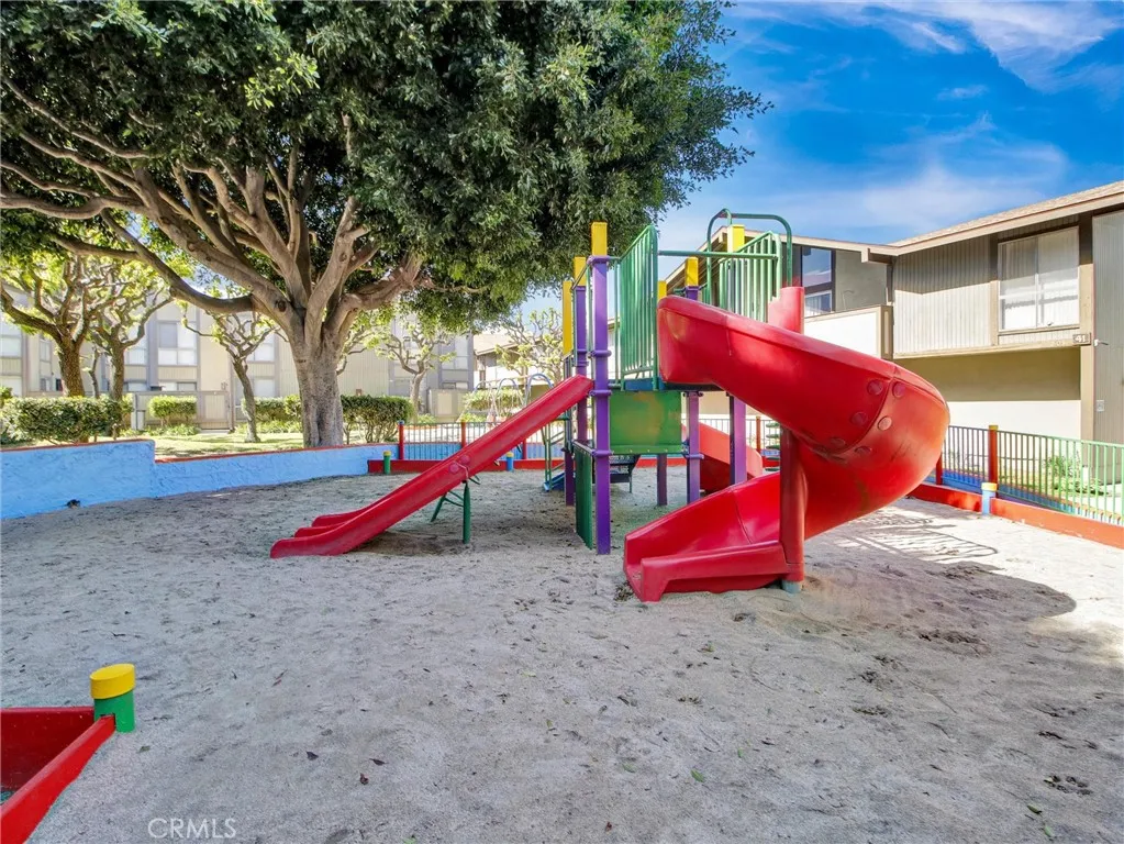 806 Coriander Unit C, Torrance, CA 90502 - Photo 3 of 18, Torrance, CA