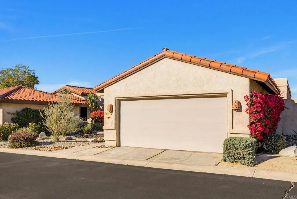 https://cdn.realtyfeed.com/cdn/127/306653750/ad2e5a3c9cb34a297606118c790f613c.webp