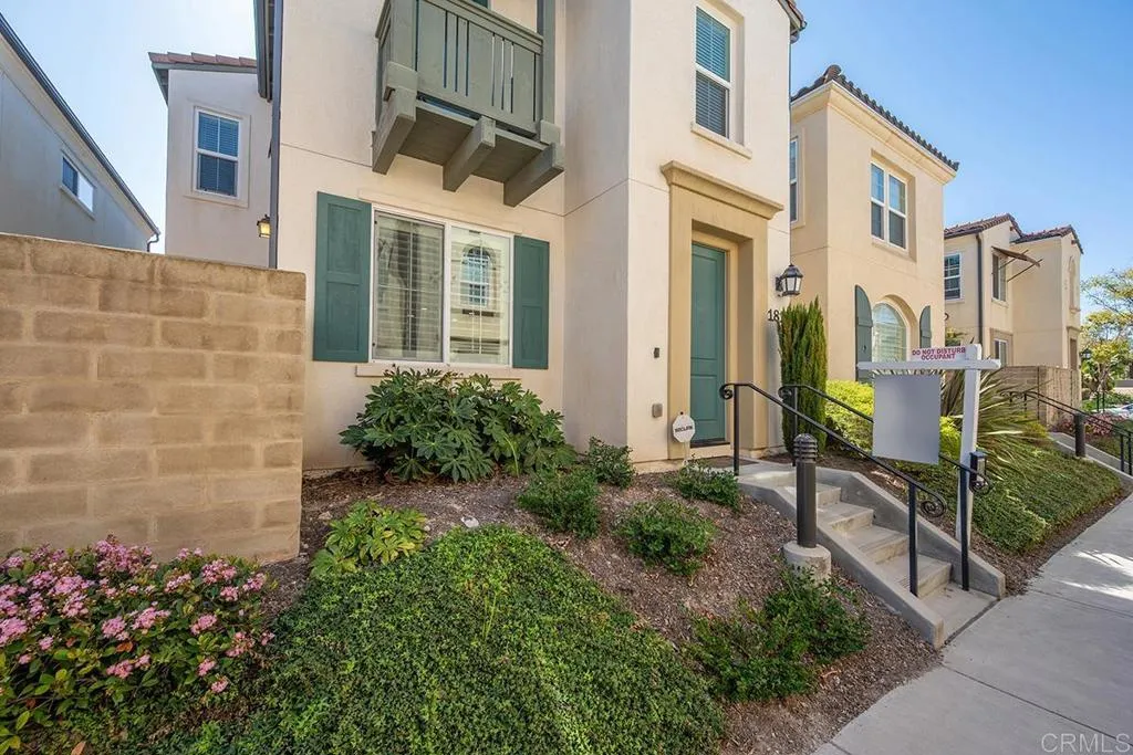 https://cdn.realtyfeed.com/cdn/127/306653783/1c56e72ed8b8555fae61737adc6f1a31.webp