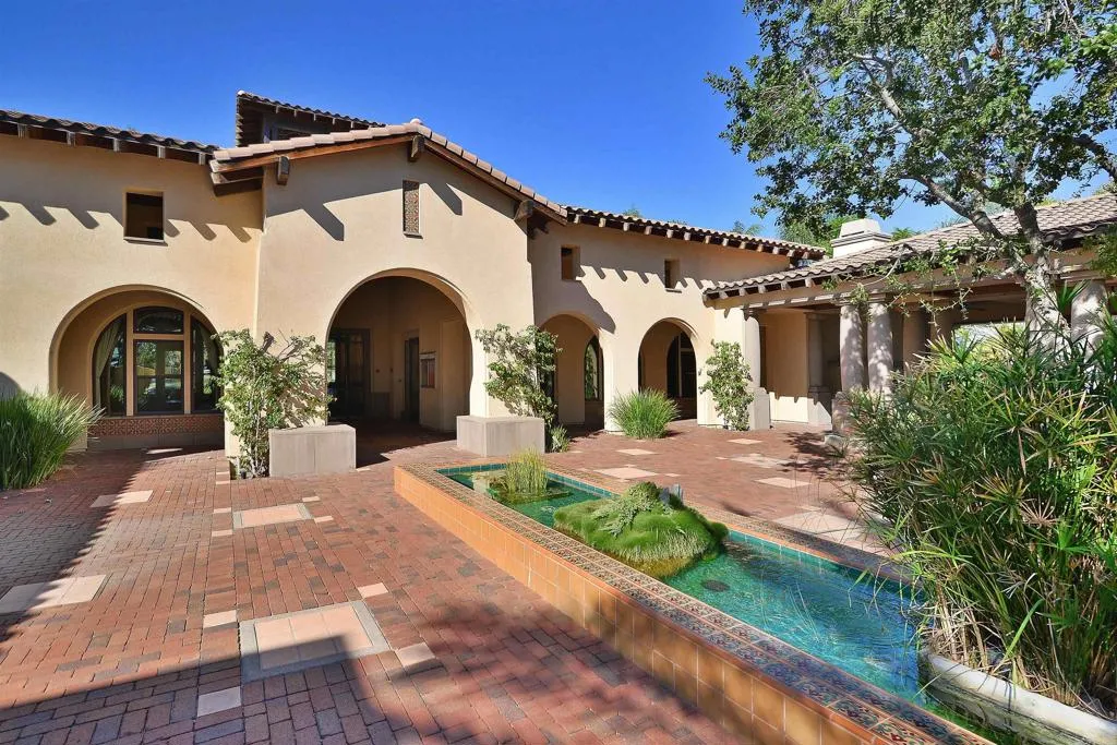 https://cdn.realtyfeed.com/cdn/127/306653783/3067340f47358cbd49d6873563f46929.webp