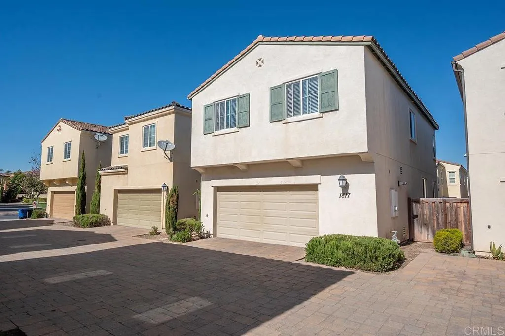 https://cdn.realtyfeed.com/cdn/127/306653783/34b000434931780d778ba157c623ad2e.webp