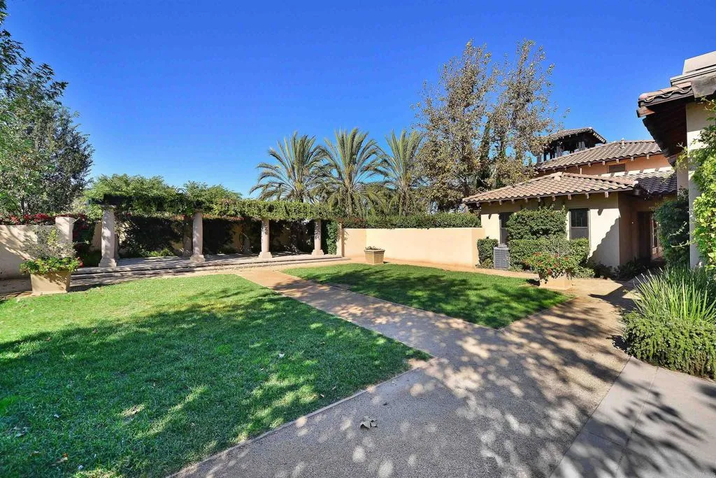 https://cdn.realtyfeed.com/cdn/127/306653783/9636cf98f54751dfa53481e1801903d2.webp