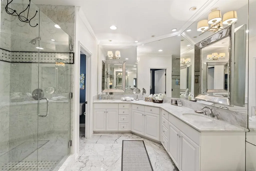 https://cdn.realtyfeed.com/cdn/127/306653784/121b9abc4494741e66605cfae8ceae3d.webp