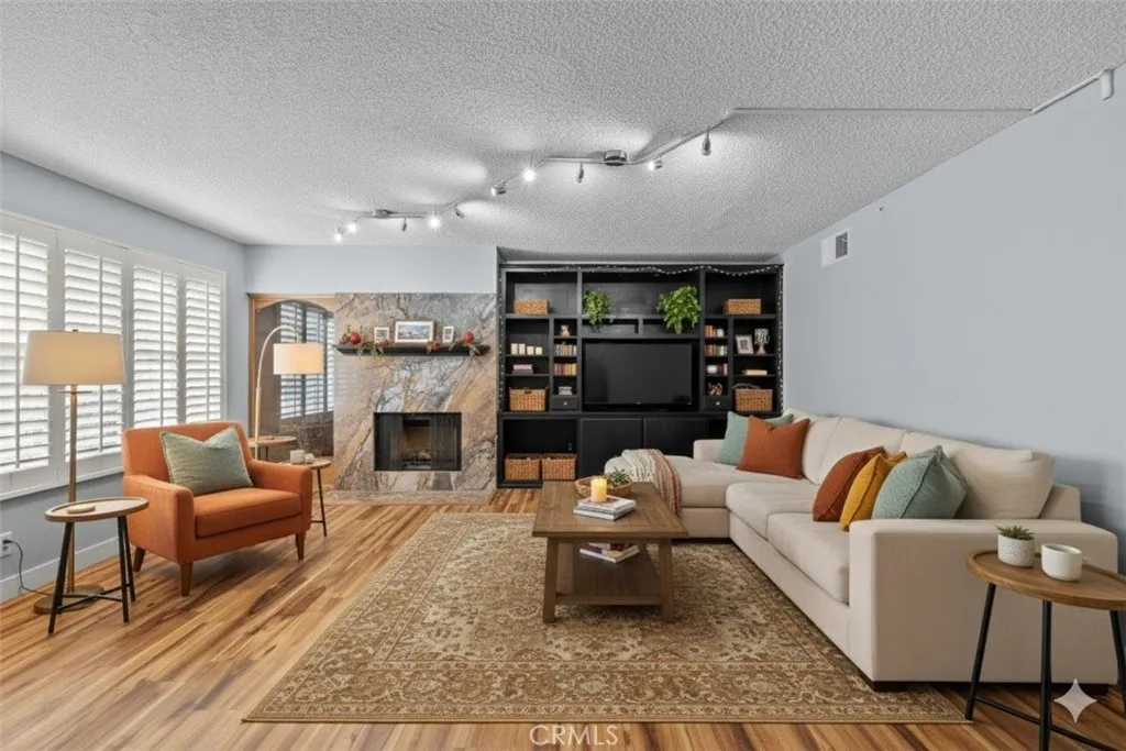 Lancaster, CA 93534