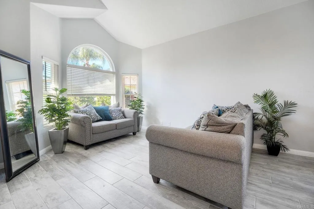 https://cdn.realtyfeed.com/cdn/127/306653884/21061cd3be562129768b0351267114b1.webp