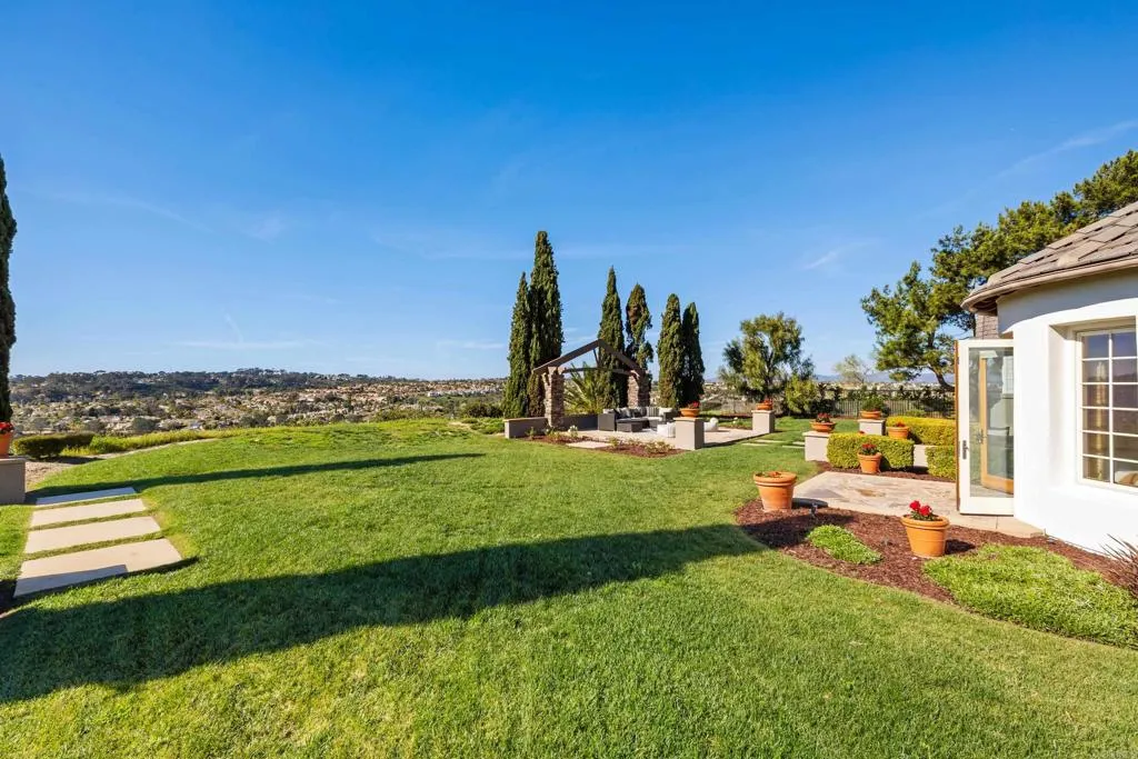 https://cdn.realtyfeed.com/cdn/127/306653930/13d83419060f23ec4737121e482b7bc3.webp