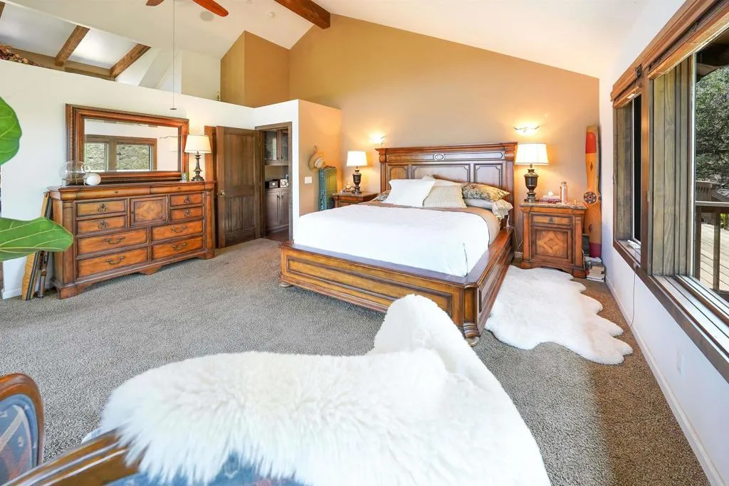 https://cdn.realtyfeed.com/cdn/127/306653989/199755918f2a22d836b547c6e2c14de3.webp