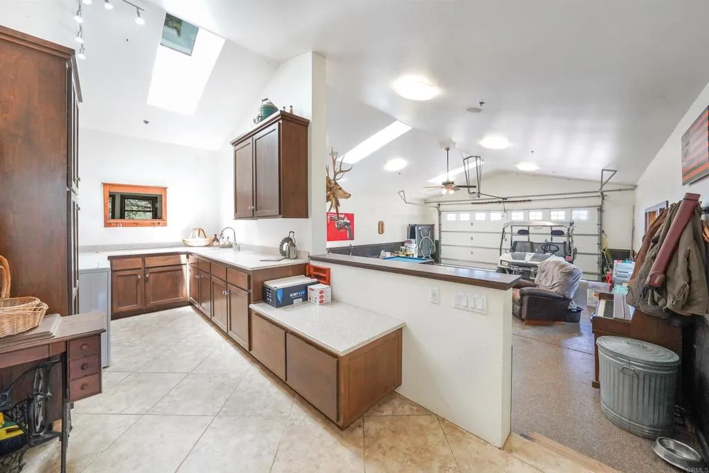 https://cdn.realtyfeed.com/cdn/127/306653989/4e5169f729f7081355e476fae4322731.webp