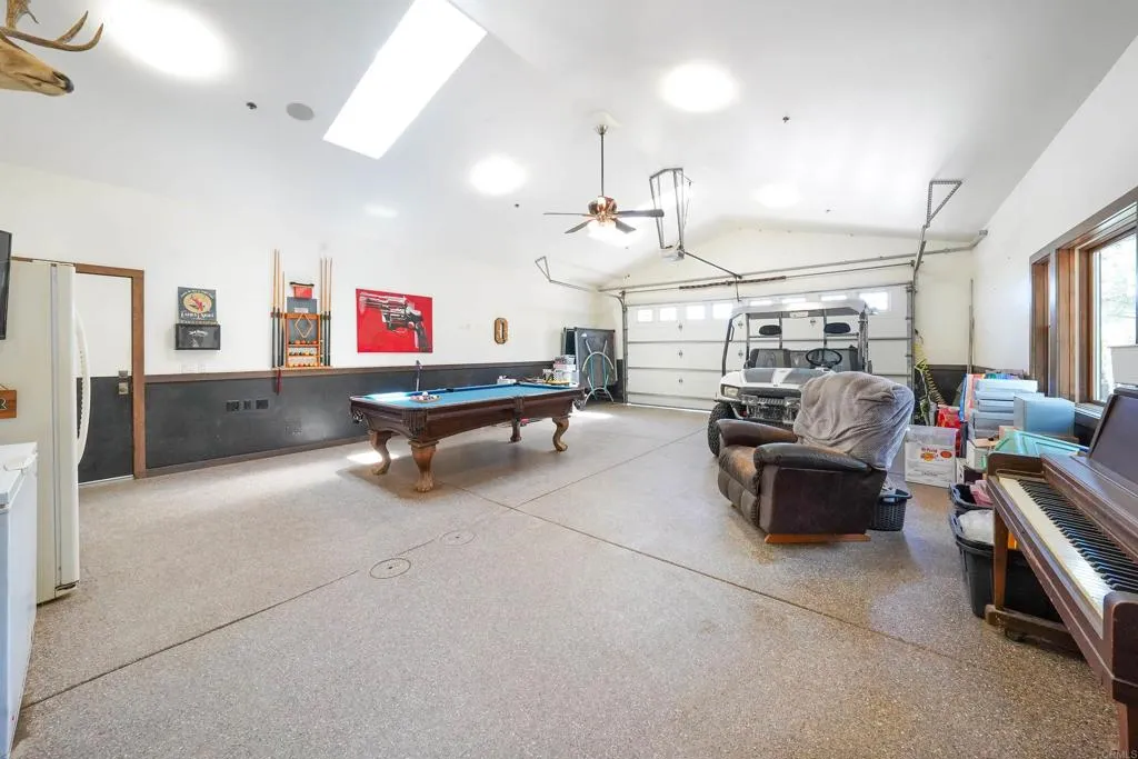 https://cdn.realtyfeed.com/cdn/127/306653989/c1016230b020350a78eb8d7d780de892.webp