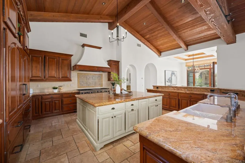 https://cdn.realtyfeed.com/cdn/127/306653997/9a24399b06b628cf19d6439763155966.webp