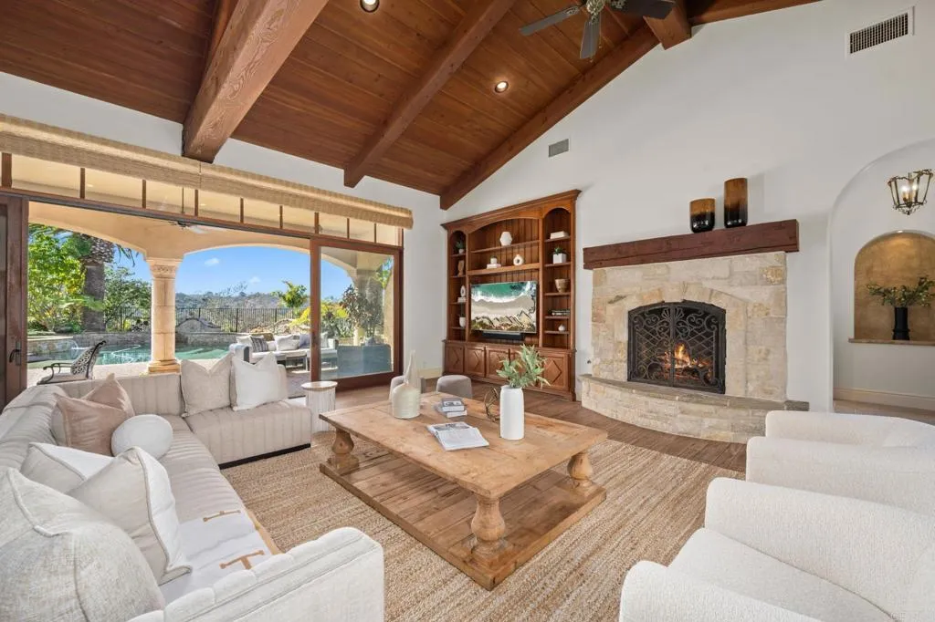 https://cdn.realtyfeed.com/cdn/127/306653997/c97aec13e990c8729a561e0c924f7e7a.webp