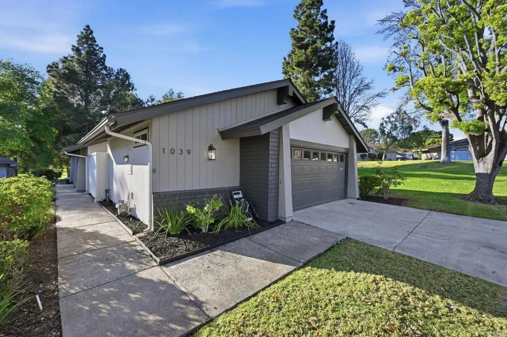 https://cdn.realtyfeed.com/cdn/127/306654041/7de95eb8a7c091b802765245c03b792c.webp