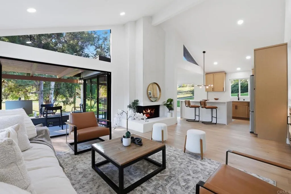 https://cdn.realtyfeed.com/cdn/127/306654041/e50b03d48077d319f804fea599928500.webp