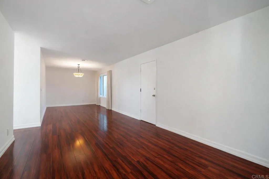 https://cdn.realtyfeed.com/cdn/127/306654056/9ef60a51a66805fd859bbbc407e0cad0.webp