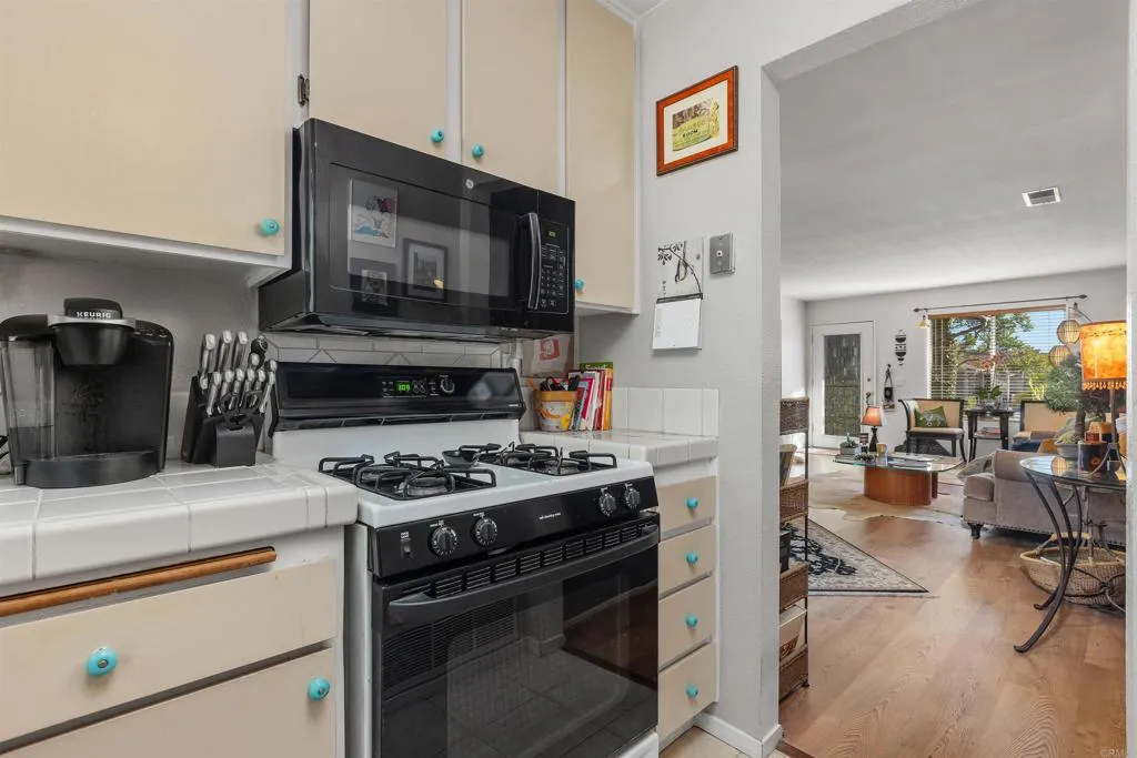 Photo #21: NDP2601914 Listing: Photo #21