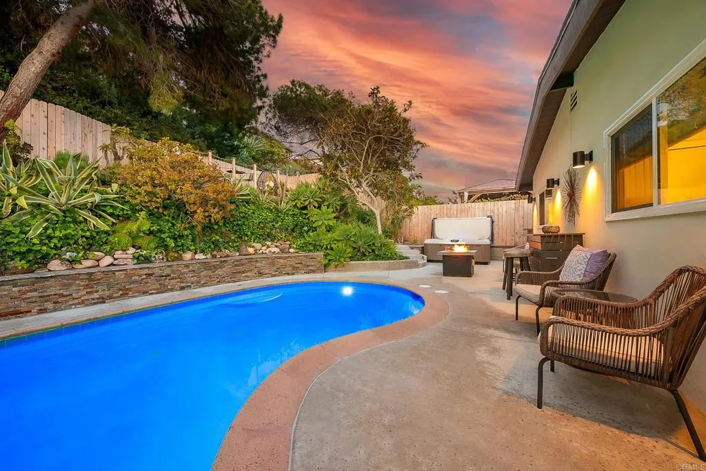 https://cdn.realtyfeed.com/cdn/127/306654141/851d664eb1130c5c4884c9eeef2ee441.webp