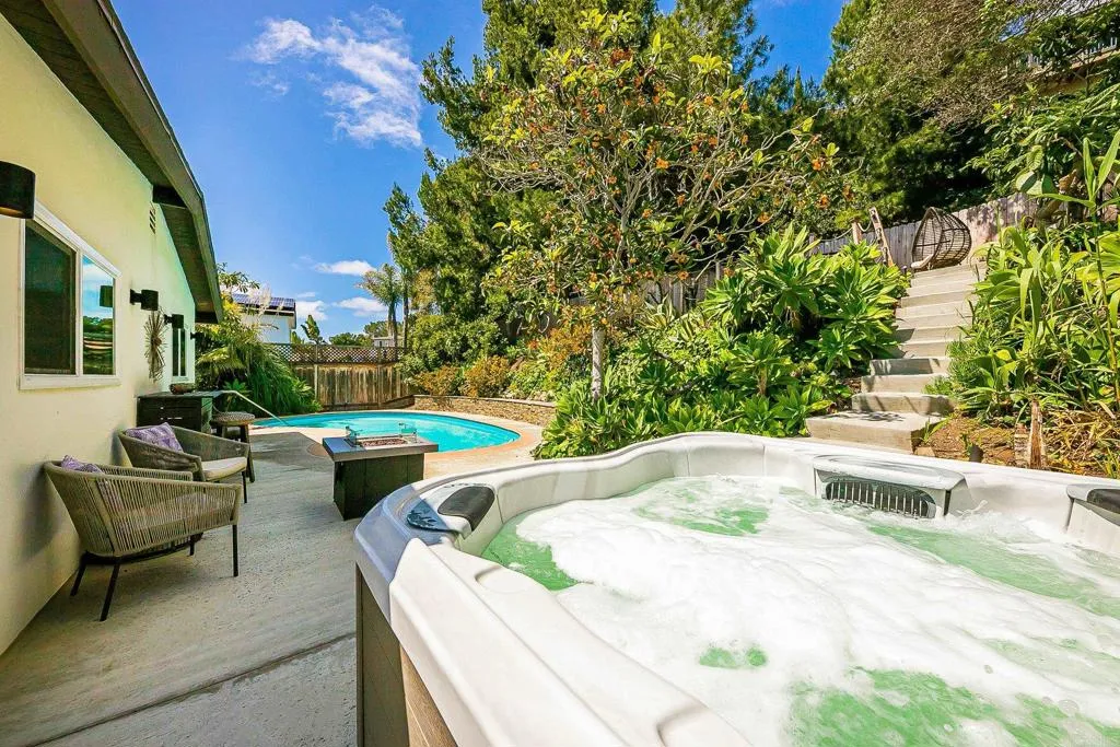 https://cdn.realtyfeed.com/cdn/127/306654141/c1e7c6129045cabf53234b92731a0200.webp