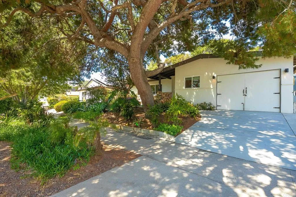 https://cdn.realtyfeed.com/cdn/127/306654141/ed7491e7eaf90c6496241e6675e875ca.webp