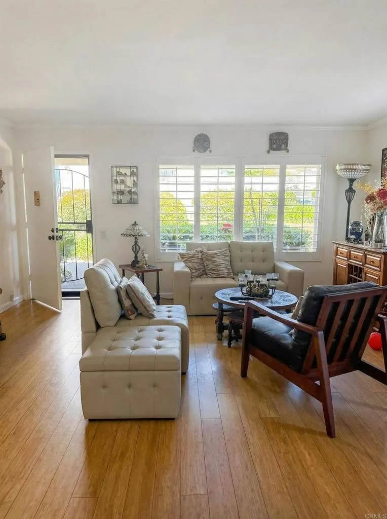 7975 Playmor Ter, San Diego, CA, 92122