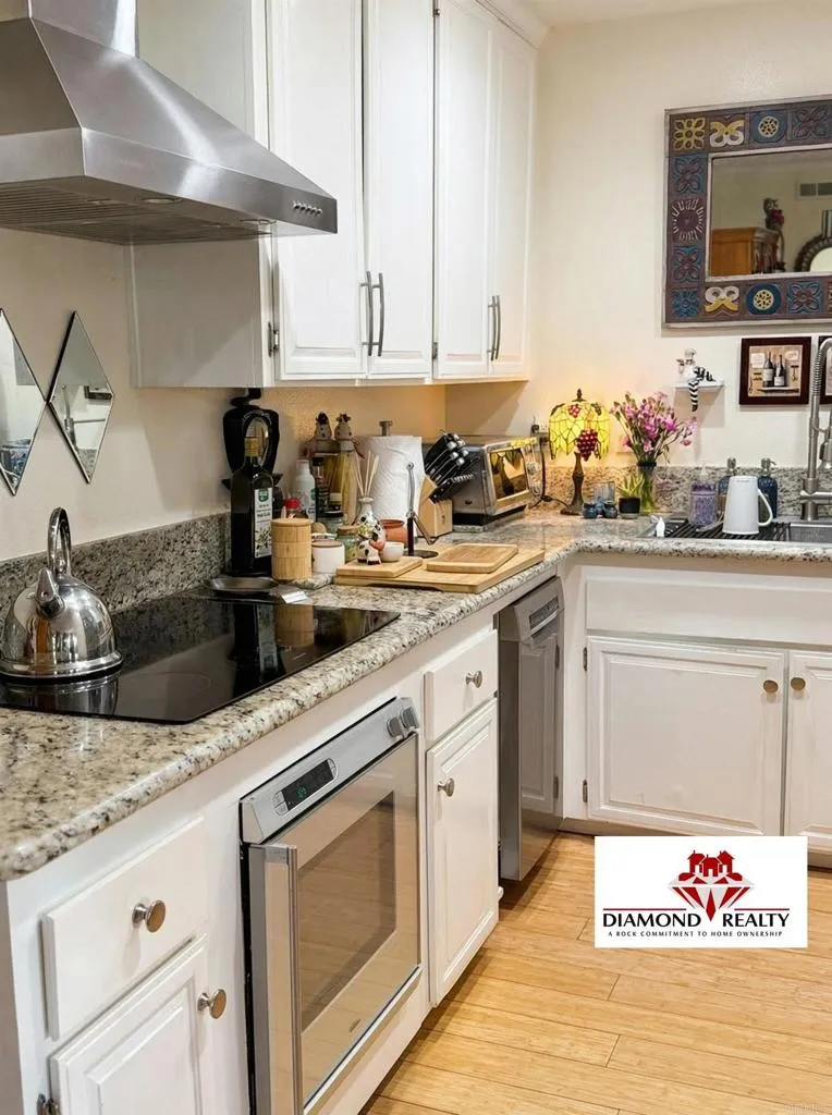 7975 Playmor Ter, San Diego, CA, 92122
