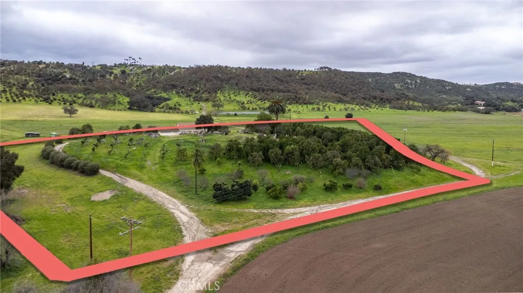 15300 Round Tree, Valley Center, CA 92082 - Photo 3 of 18, Valley Center, CA