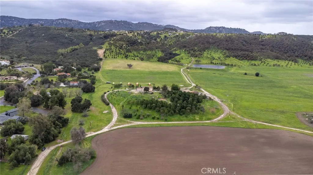 15300 Round Tree, Valley Center, CA 92082 - Photo 4 of 18, Valley Center, CA