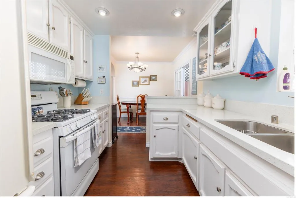 https://cdn.realtyfeed.com/cdn/127/306654223/8ca23b744939171da7c7e383442c2345.webp