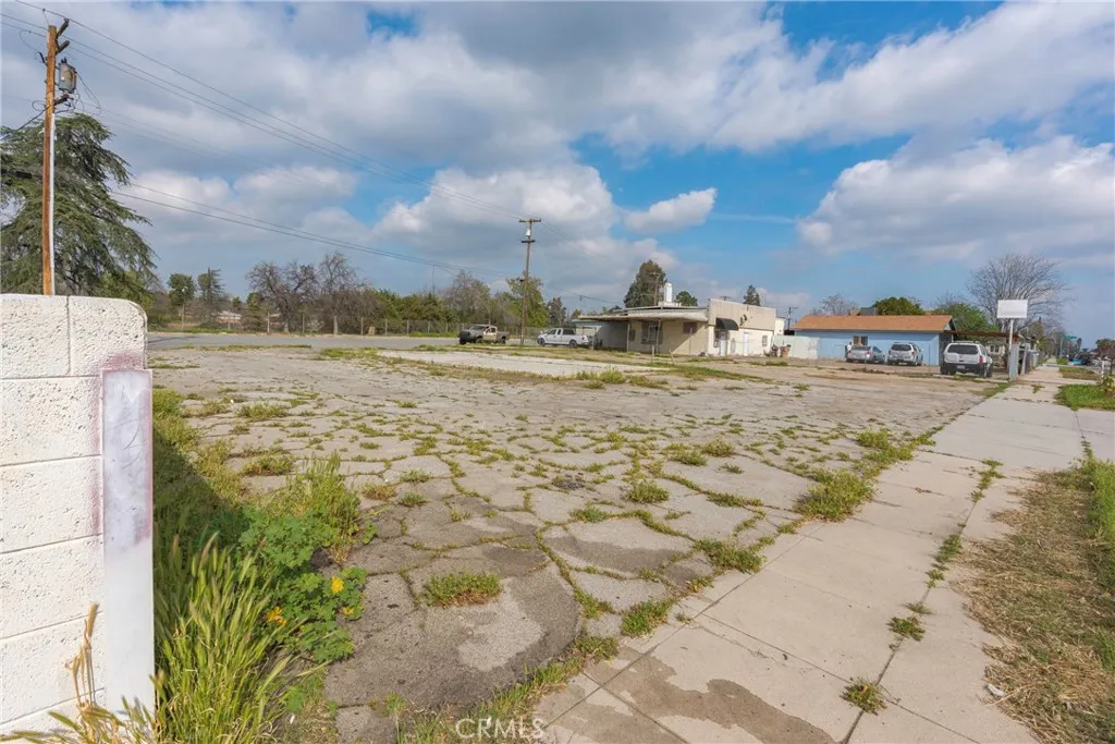 217 Niles Place, Bakersfield, CA 93305 - Photo 4 of 12, Bakersfield, CA