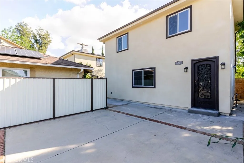 17428 Roscoe Boulevard, Northridge, CA 91325 - Photo 2 of 24, Northridge, CA