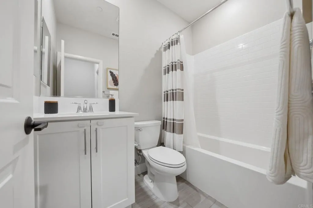 https://cdn.realtyfeed.com/cdn/127/306654258/00042cb25c93479f5eae245d3314a785.webp