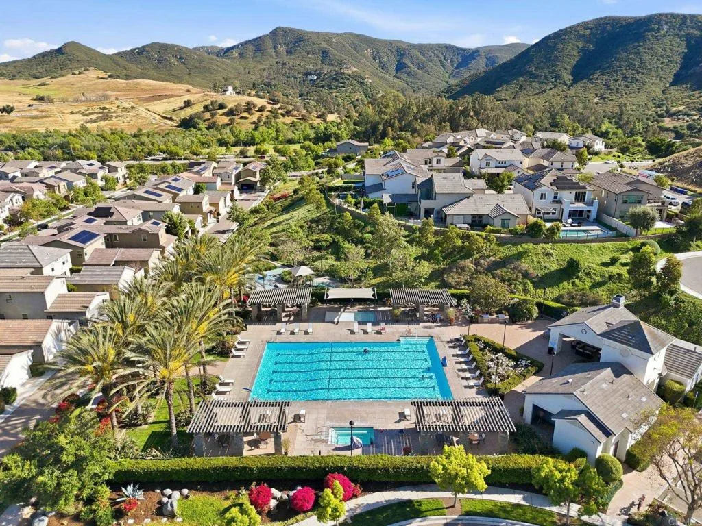https://cdn.realtyfeed.com/cdn/127/306654258/2ad1c482daf179a59bd6c87ce425d27a.webp