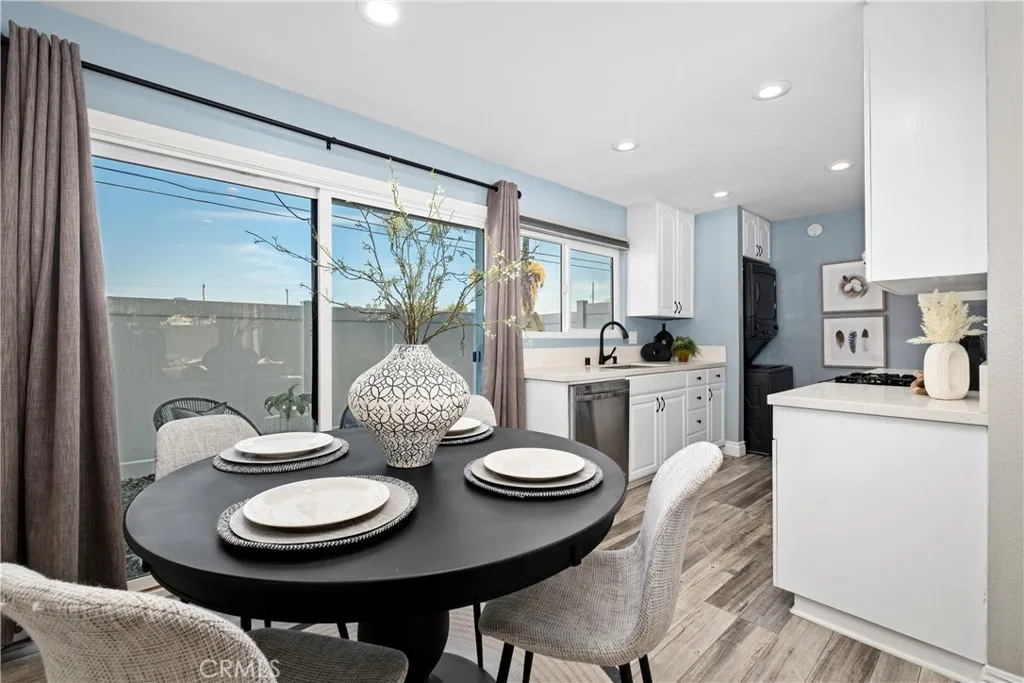 8415 Benjamin Drive, Huntington Beach, CA 92647 - Photo 5 of 24, Huntington Beach, CA