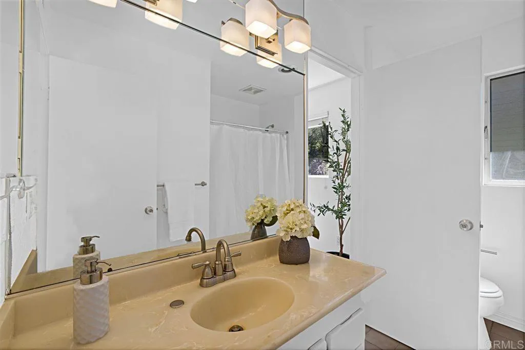 https://cdn.realtyfeed.com/cdn/127/306654283/1c4e6e179a9c89196a60caae0b9b7218.webp